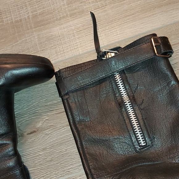 Woman's Boots👢🛍 - Picture 3 of 16